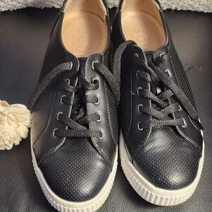 Naturalizer Womens Black Lace-Up Perforated Sneakers
